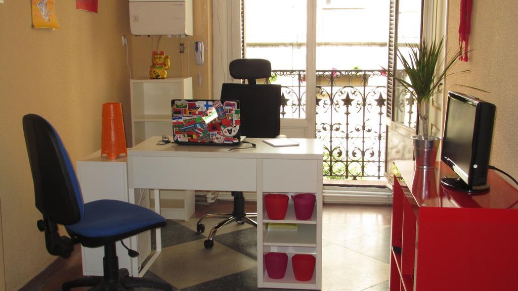 San Juan Hostel Madrid Exterior photo