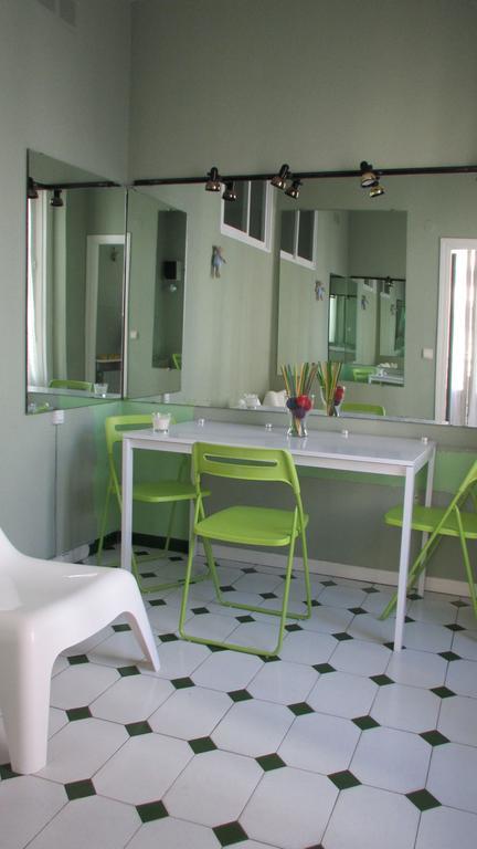 San Juan Hostel Madrid Exterior photo